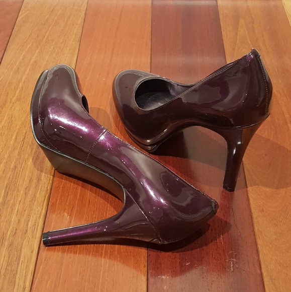 Nine West • Heels - Picture 2 of 5